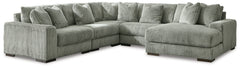 Lindyn Sectional