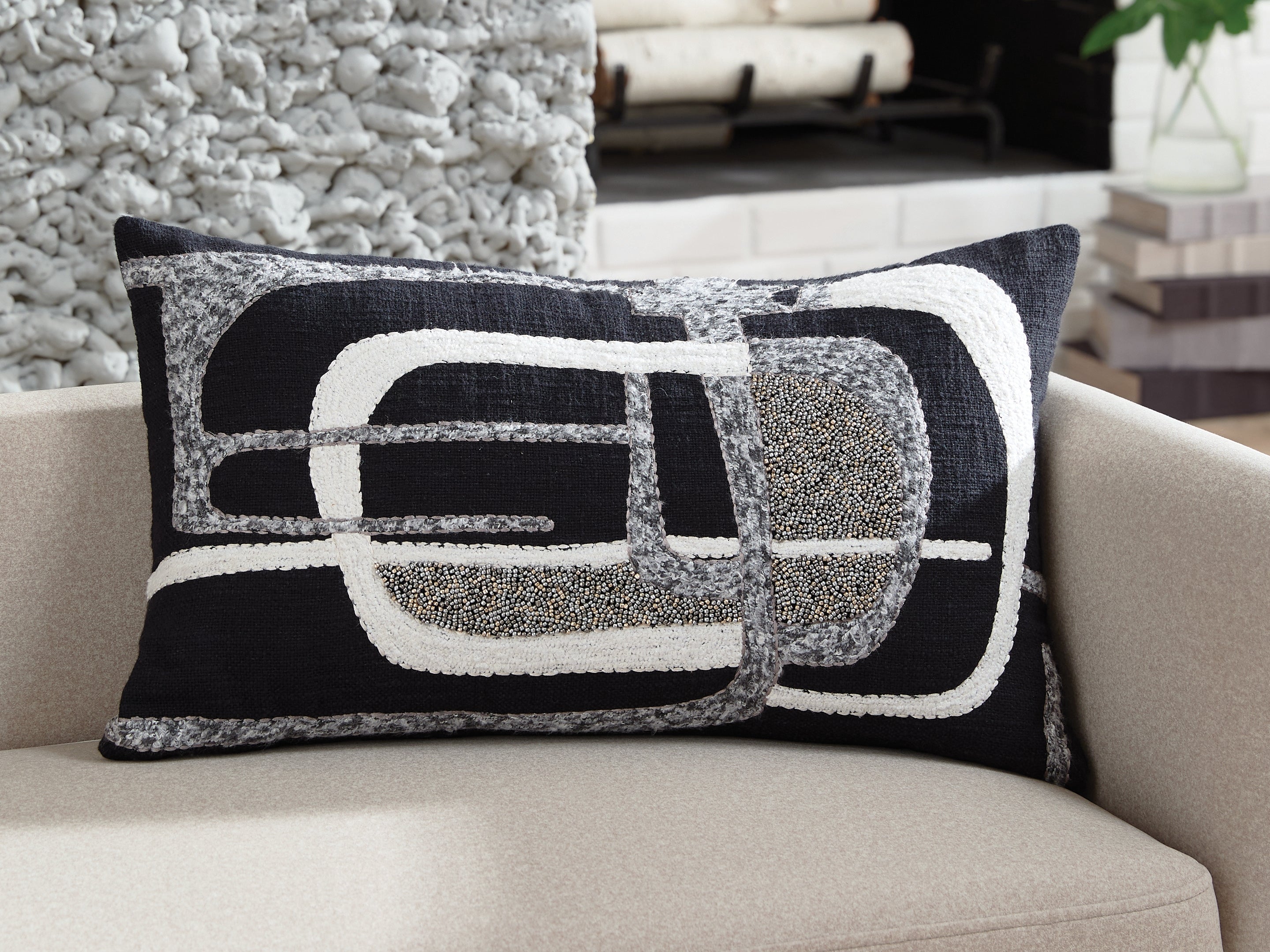 Warmstead Furniture - Ashley Furniture - Gavrileigh Pillows - Pillow (4/CS) / Black/Gray/Ivory - A1001113