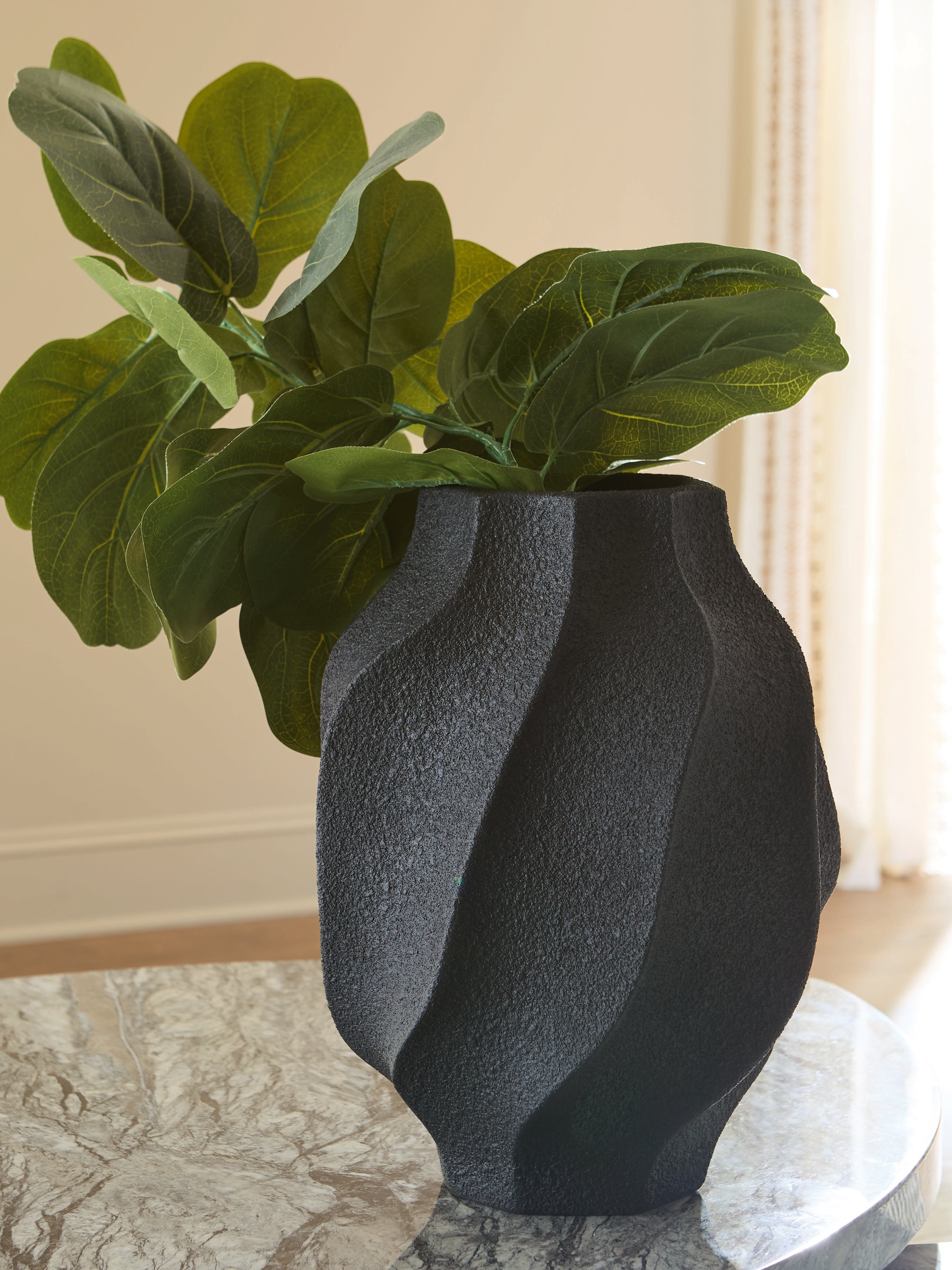 Warmstead Furniture - Ashley Furniture - Judworth Vase - Vase / Black - A2000874