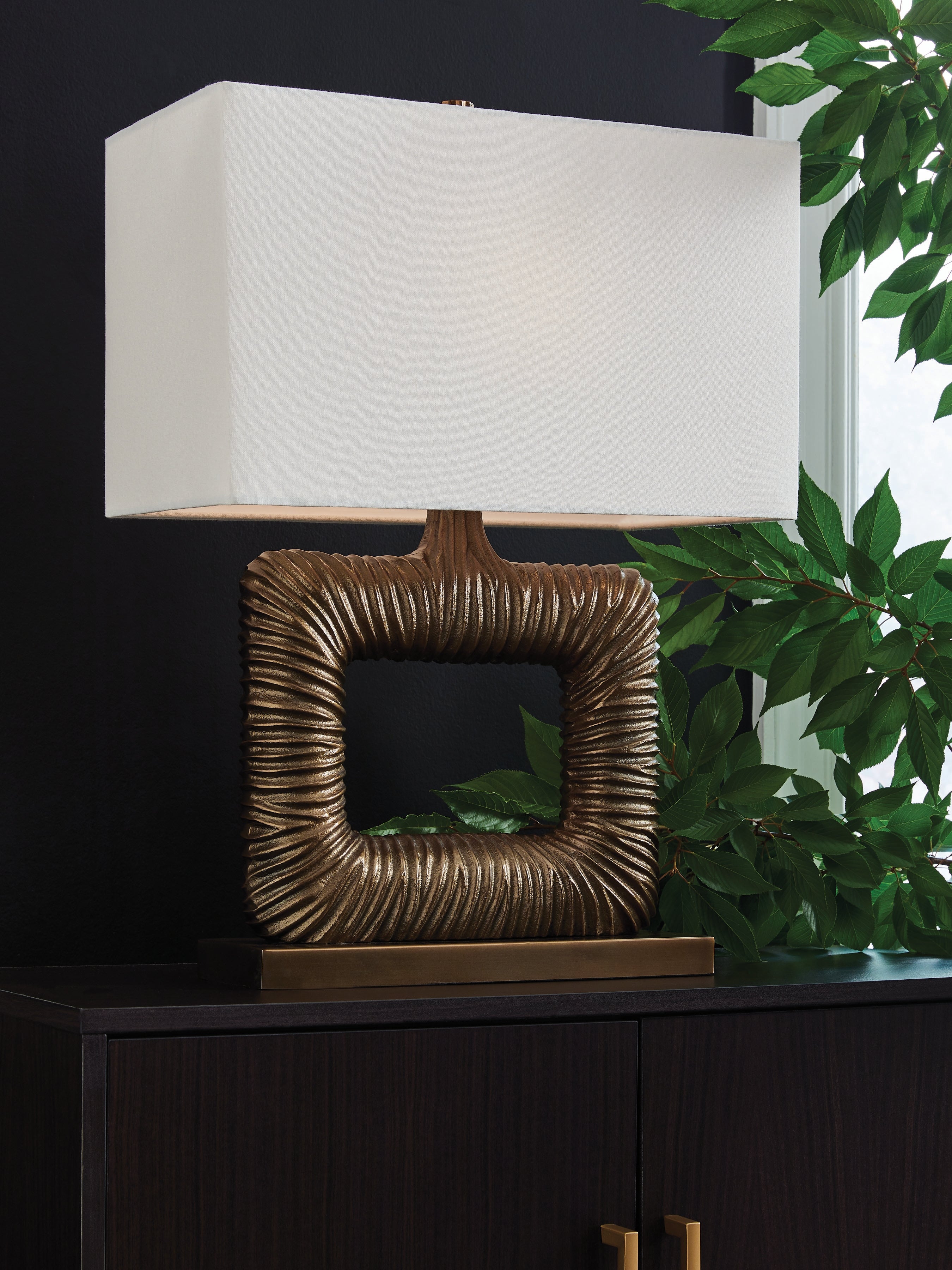 Warmstead Furniture - Ashley Furniture - Garronby Lighting - Metal Table Lamp (1/CN) / Antique Brass Finish - L207604