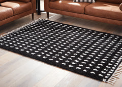 Warmstead Furniture - Ashley Furniture - Minston Rug - 5' x 7' Rug / Black/White - R405952