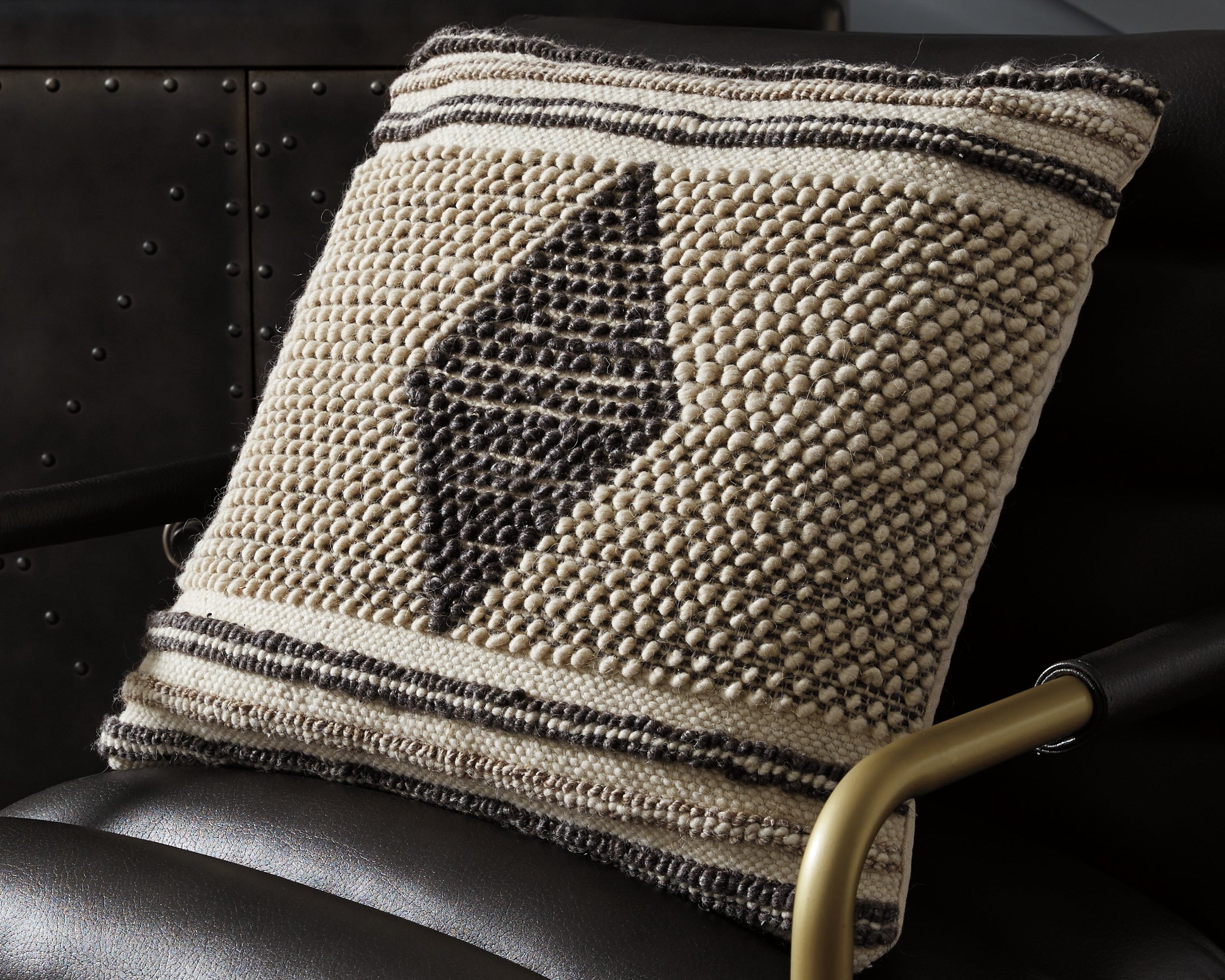 Warmstead Furniture - Ashley Furniture - Ricker Pillows - Pillow / Gray/Cream - A1000804P