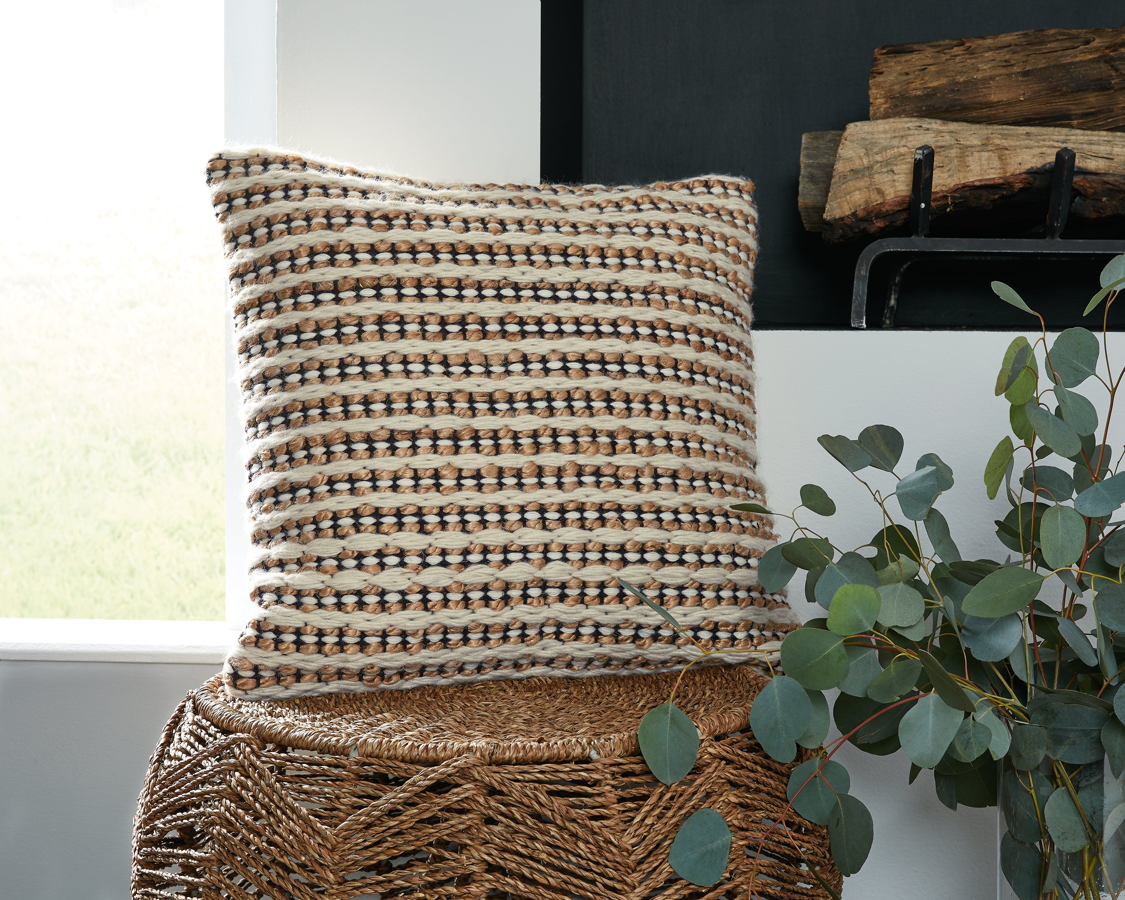 Warmstead Furniture - Ashley Furniture - Nealington Pillows - Pillow / Brown/Black/White - A1000929P