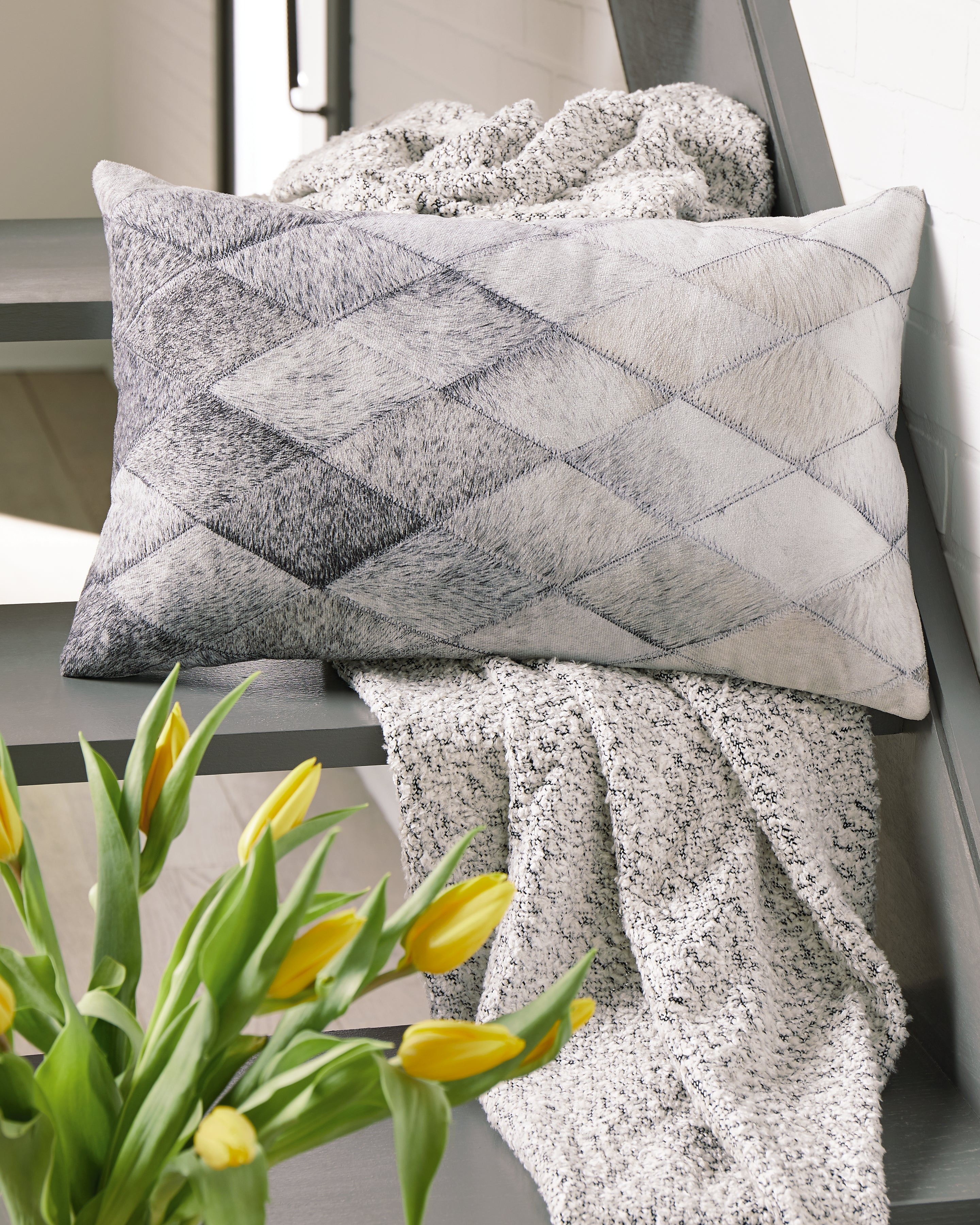 Warmstead Furniture - Ashley Furniture - Pacrich Pillows - Pillow (4/CS) / Gray/Brown - A1000930