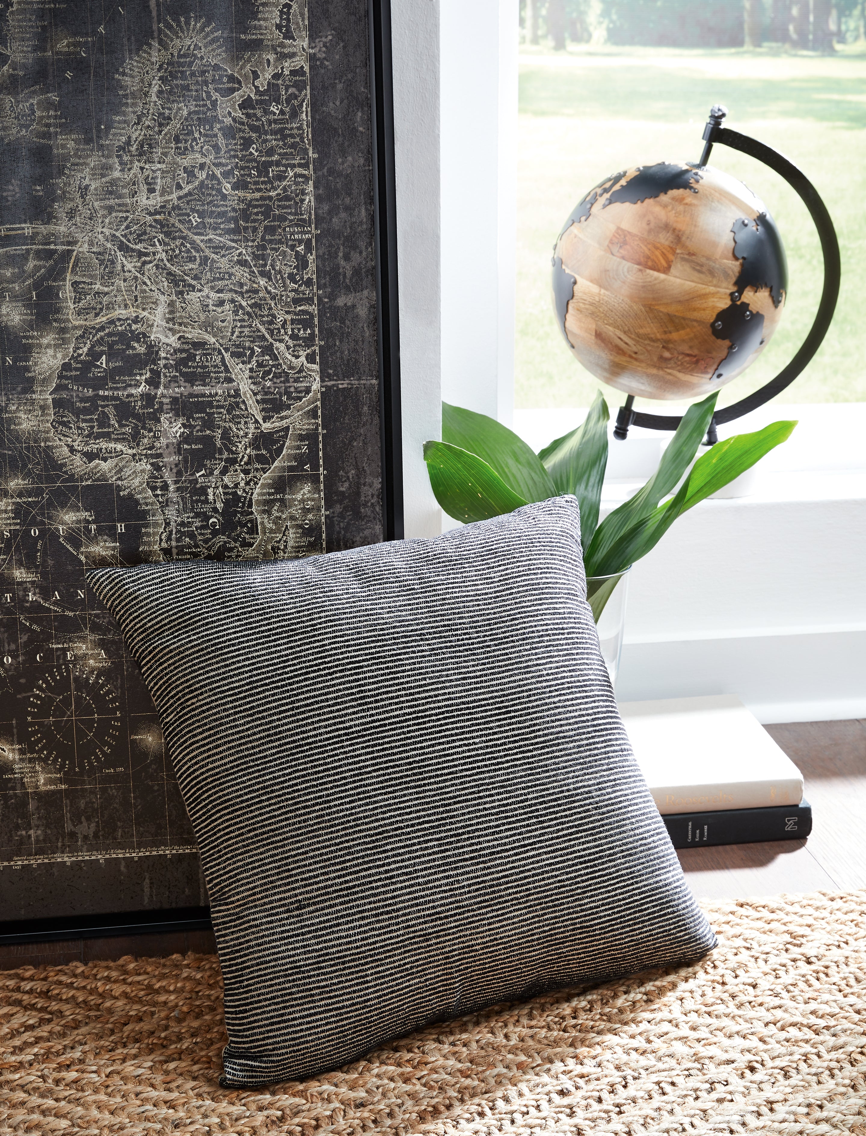Warmstead Furniture - Ashley Furniture - Edelmont Pillows - Pillow / Black/Linen - A1000962P
