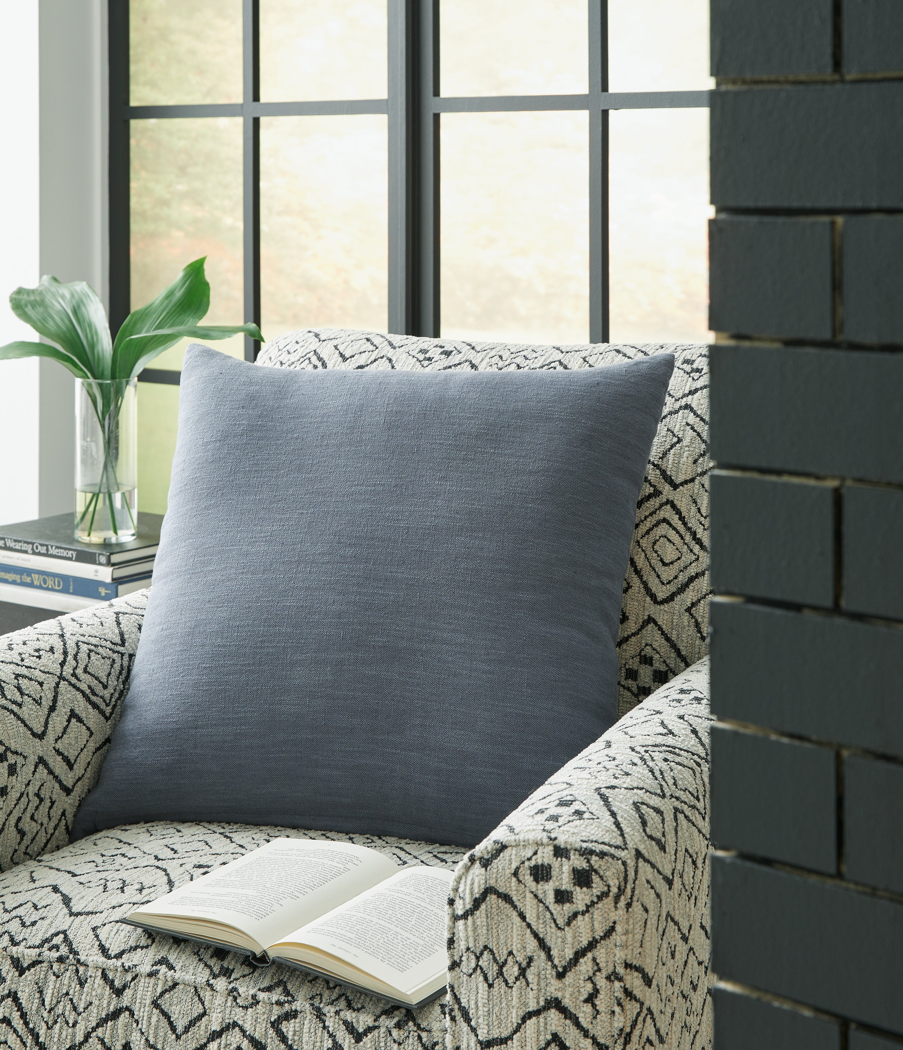 Warmstead Furniture - Ashley Furniture - Thaneville Pillows - Pillow / Blue - A1001041P