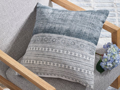 Warmstead Furniture - Ashley Furniture - Harperville Pillows - Pillow (4/CS) / Blue/White - A1001127