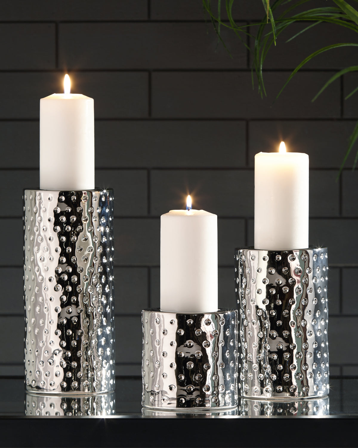 Warmstead Furniture - Ashley Furniture - Marisa Candle Holder - Candle Holder Set (3/CN) / Gold Finish - A2000461
