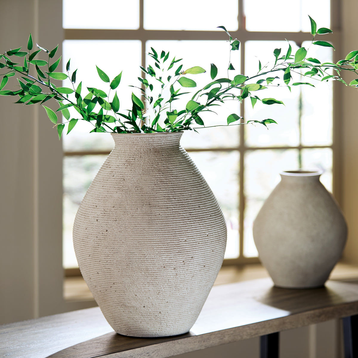 Warmstead Furniture - Ashley Furniture - Hannela Vase - Vase / Antique Brown - A2000511
