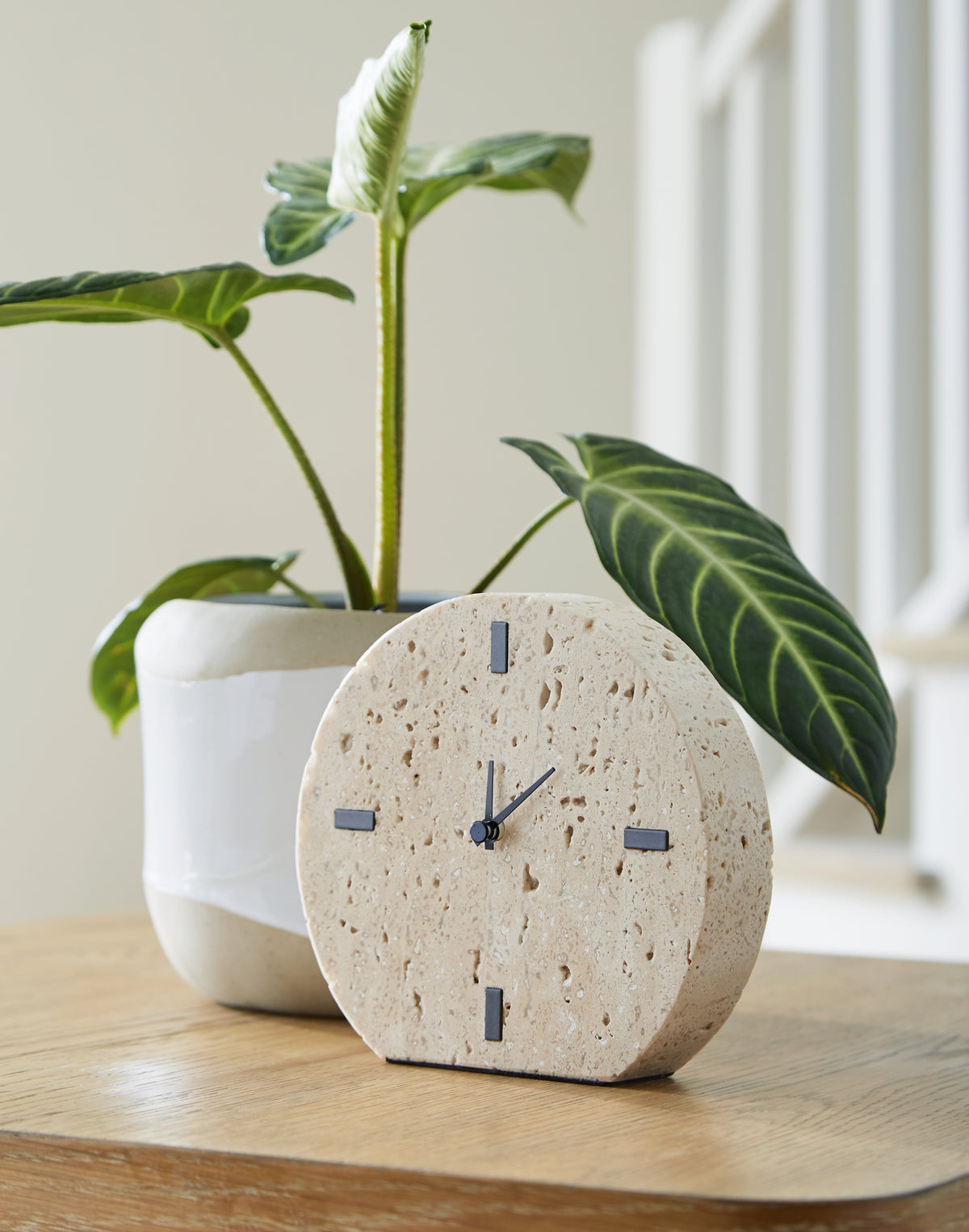 Warmstead Furniture - Ashley Furniture - Donfordson Table Clock - Table Clock / Beige - A2000660C