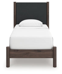 Pamytta Bedroom