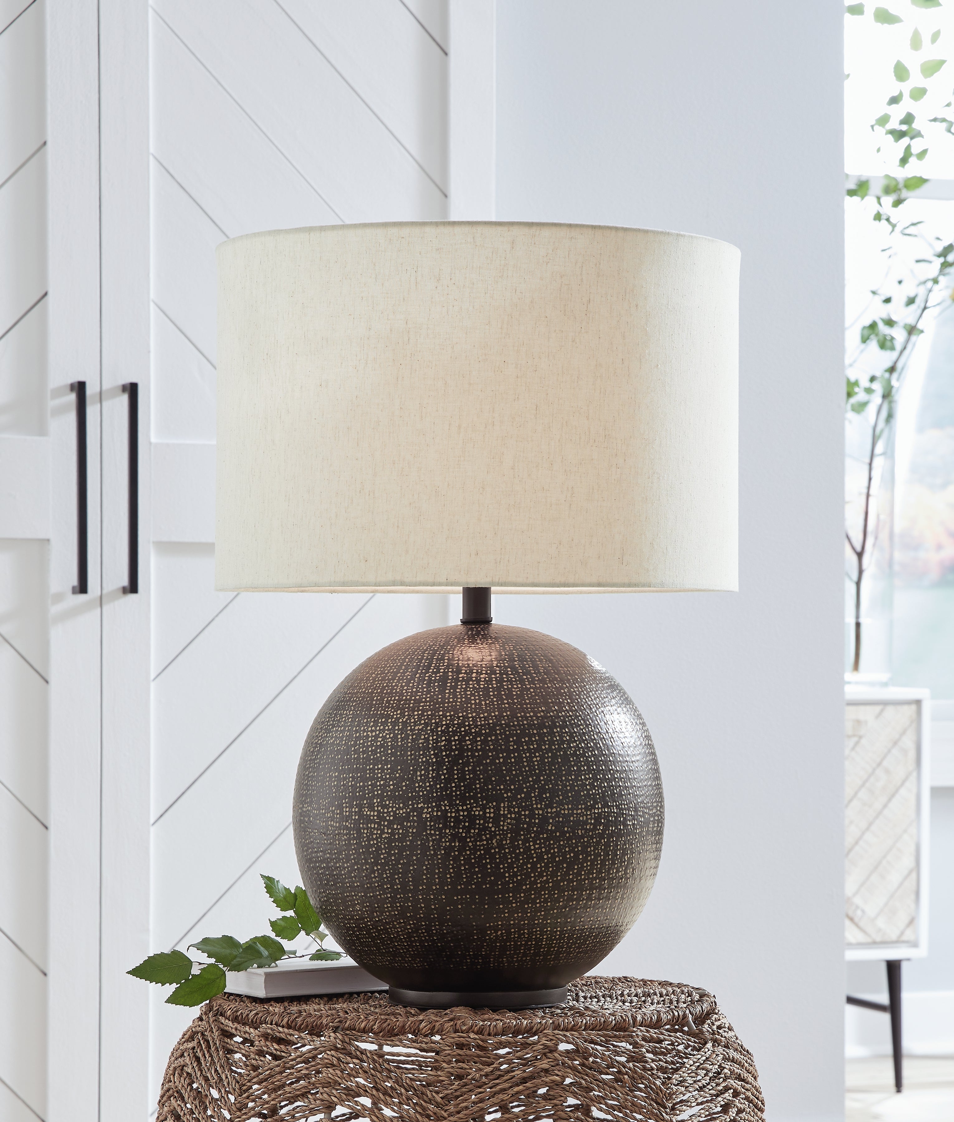 Warmstead Furniture - Ashley Furniture - Hambell Lighting - Table Lamp (Set of 2) / Black/Gold Finish - L207434X2