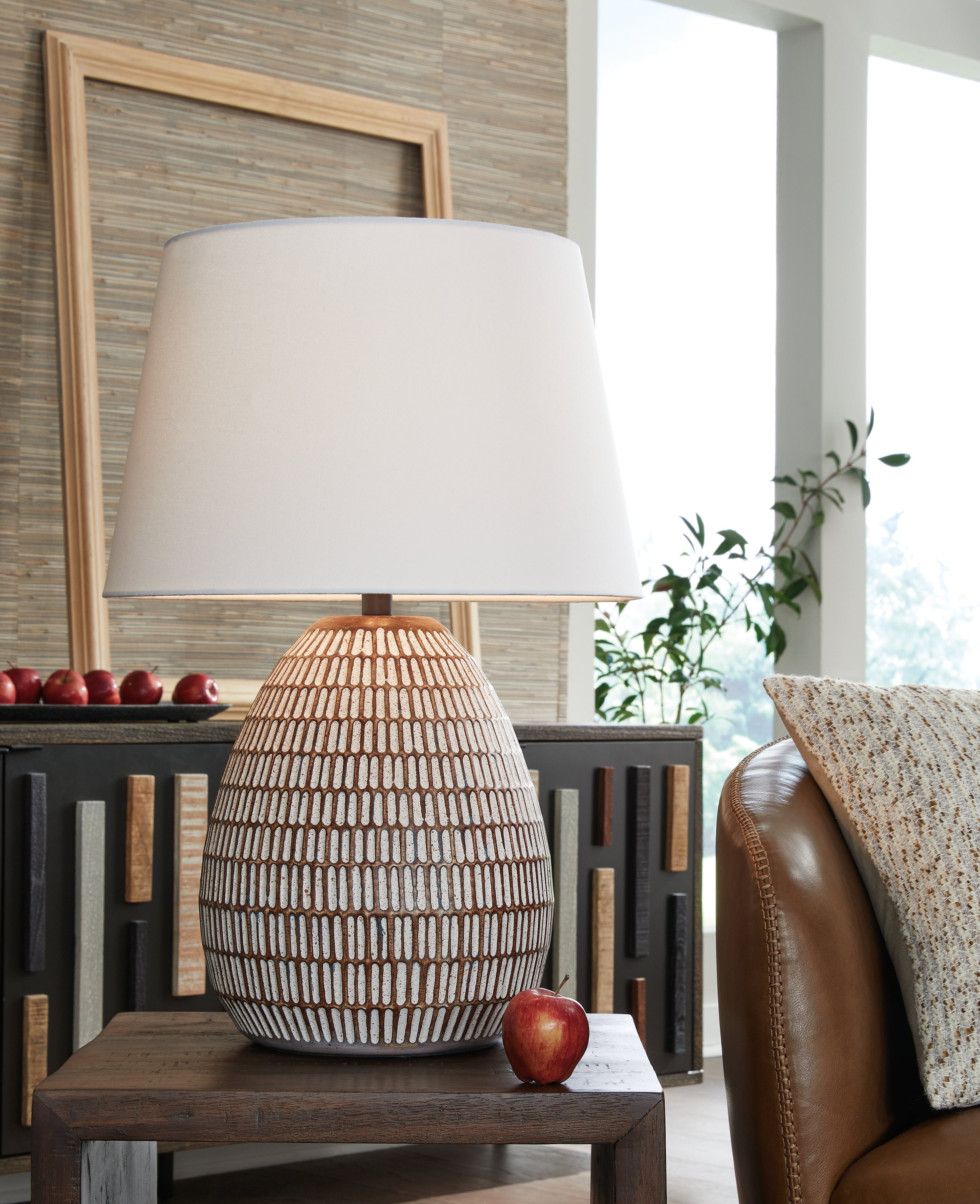 Warmstead Furniture - Ashley Furniture - Darrich Lighting - 2-Piece Lamp Set / Beige/White - L235804X2