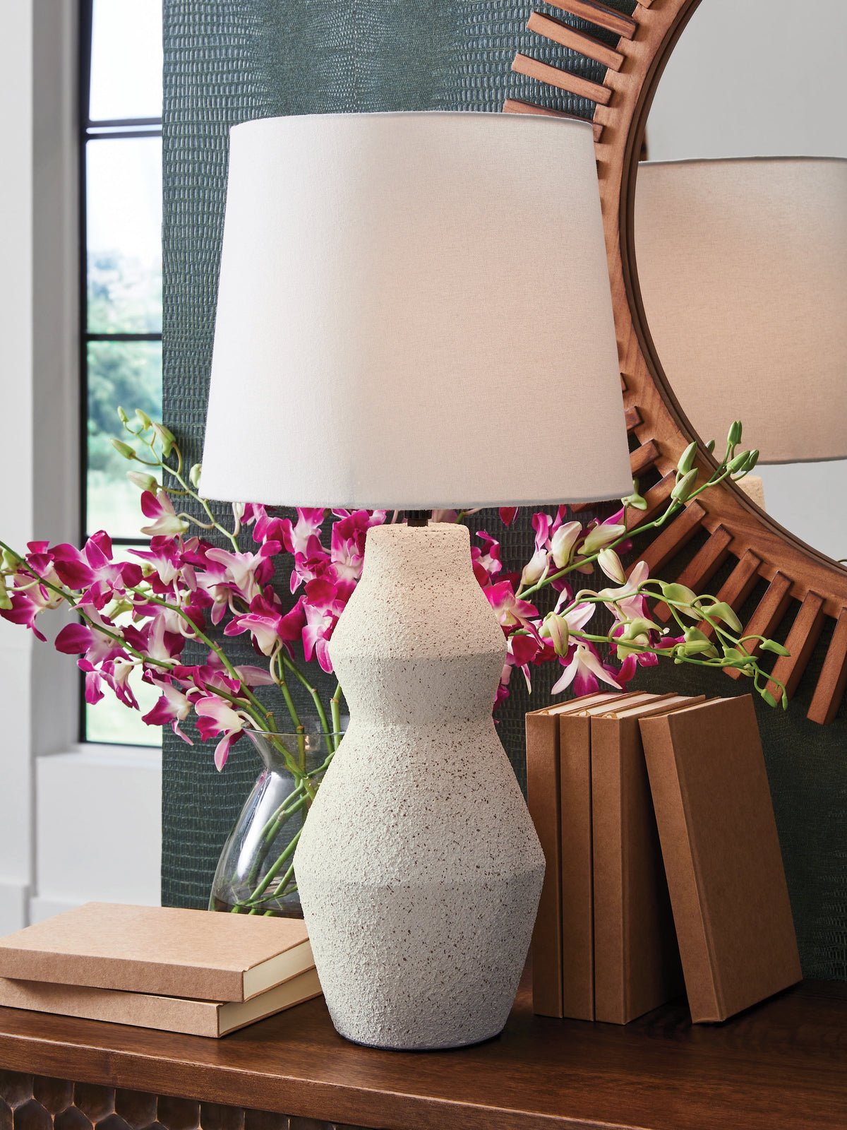 Warmstead Furniture - Ashley Furniture - Dawthorne Lighting - Paper Table Lamp (1/CN) / Cream - L236034