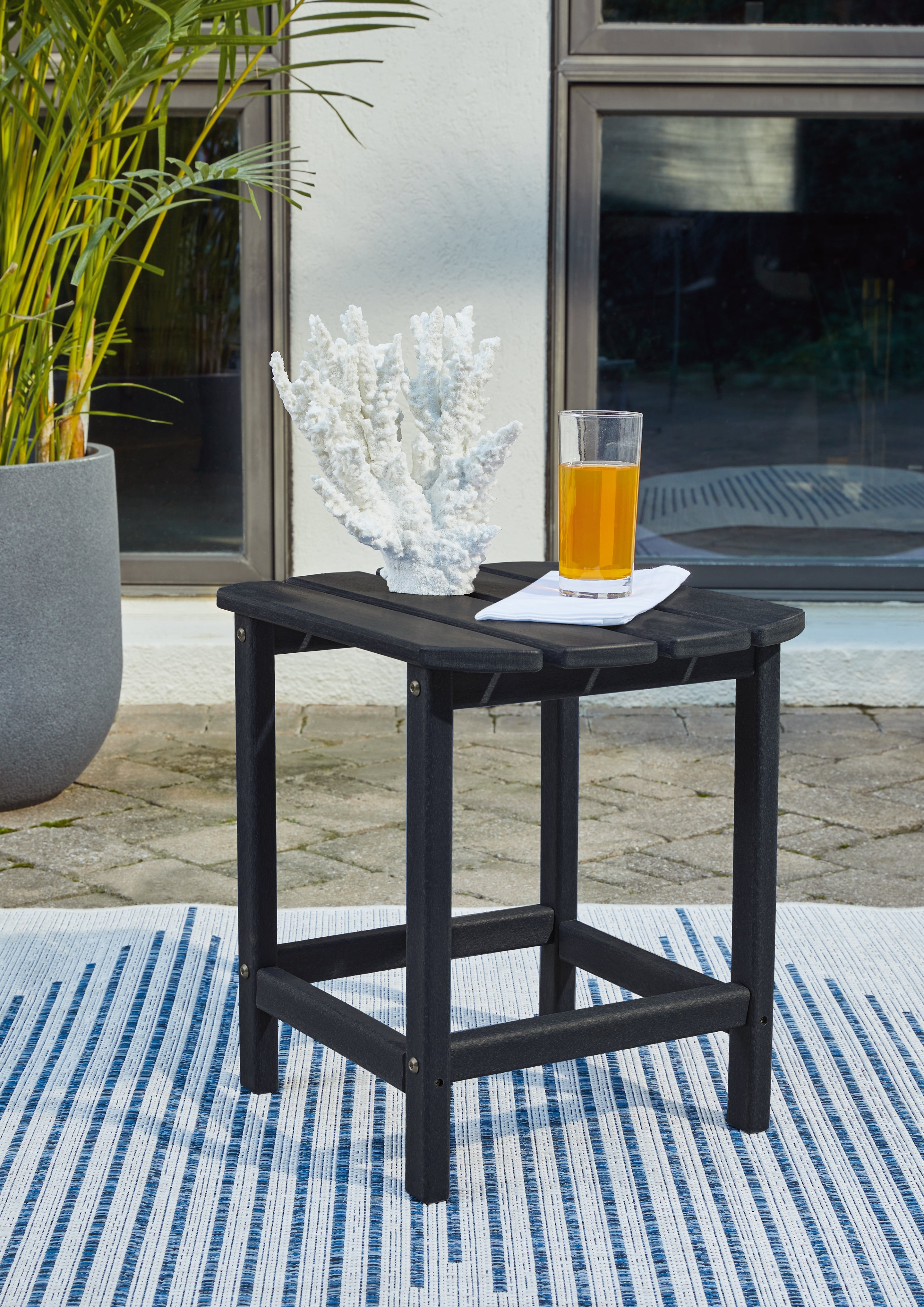 Warmstead Furniture - Ashley Furniture - Sundown Treasure Outdoor - End Table / Black - P008-703