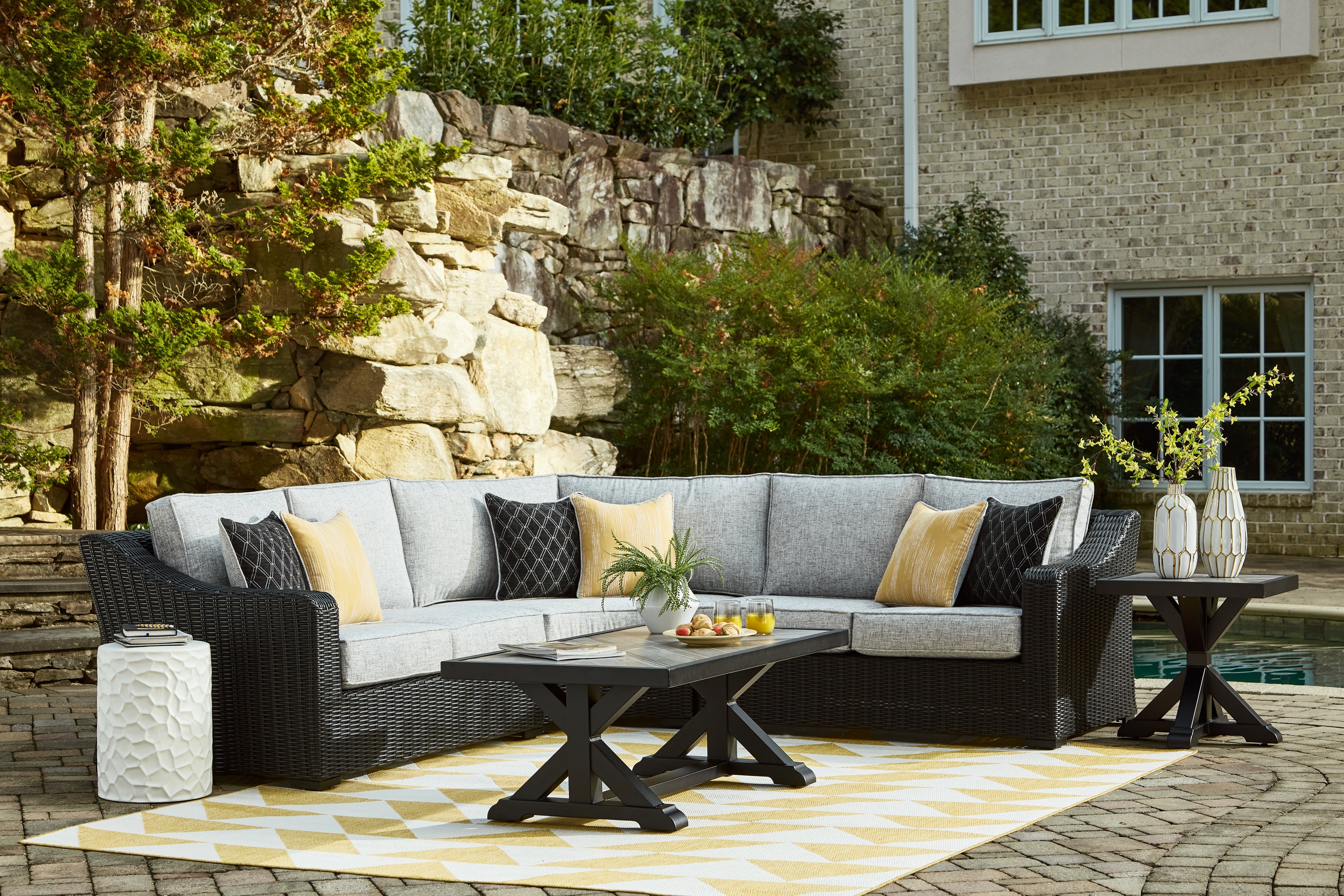 Warmstead Furniture - Ashley Furniture - Beachcroft Outdoor - 3-Piece Outdoor Sectional / Black/Light Gray - P792P1