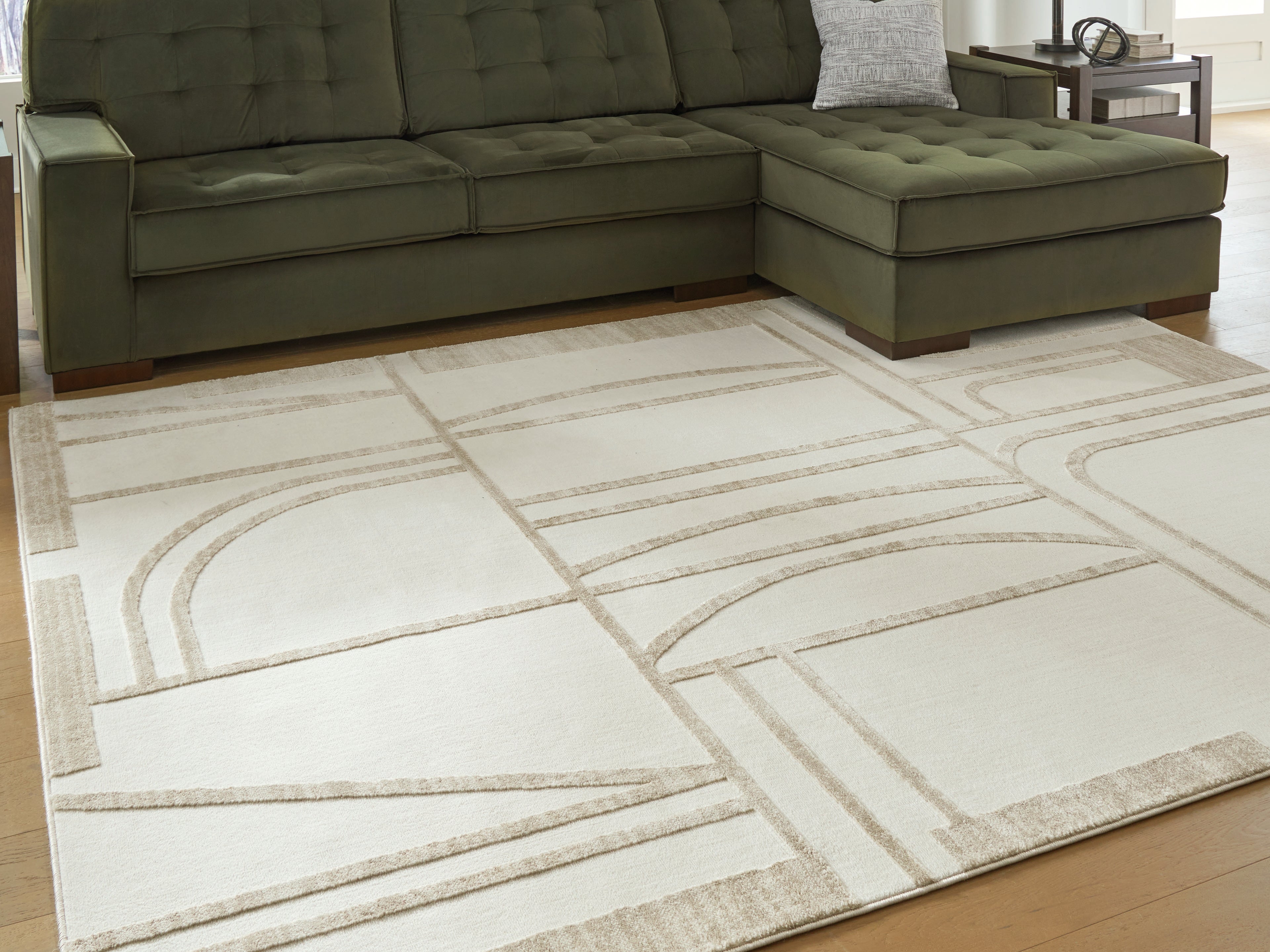 Warmstead Furniture - Ashley Furniture - Farongrove Rug - 7'10" x 10' Area Rug / Ivory/Beige - R407671