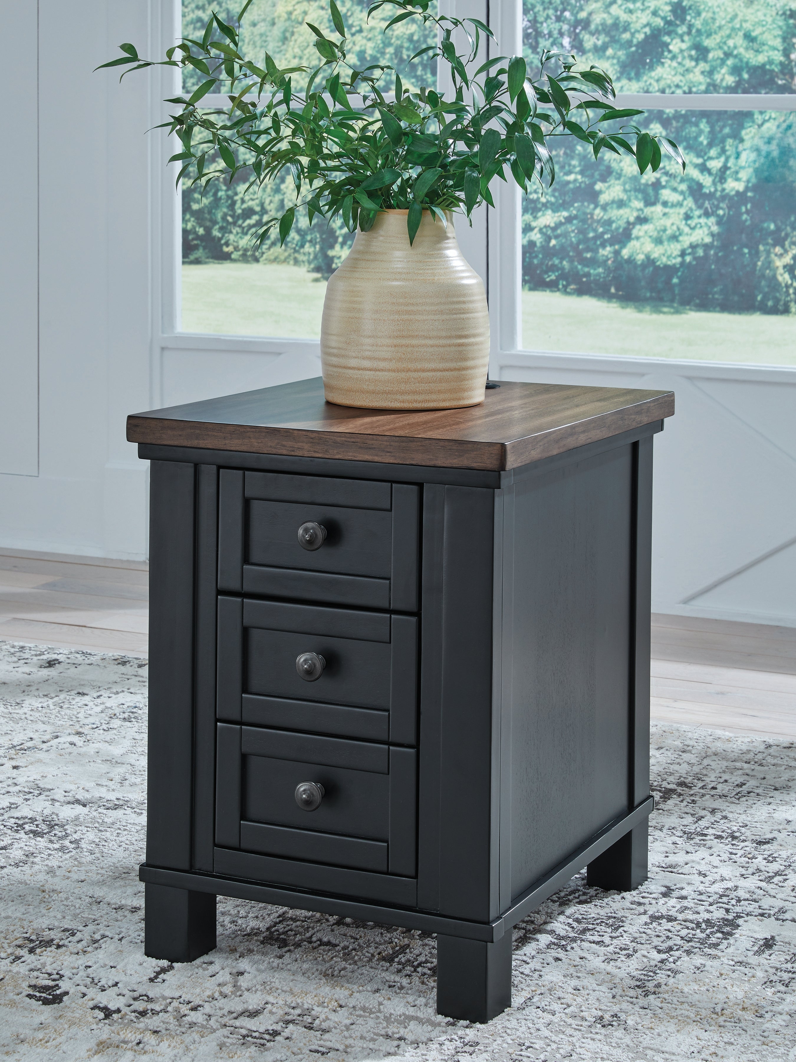 Warmstead Furniture - Ashley Furniture - Wildenauer Chairside End Table - Chair Side End Table / Brown/Black - T664-7